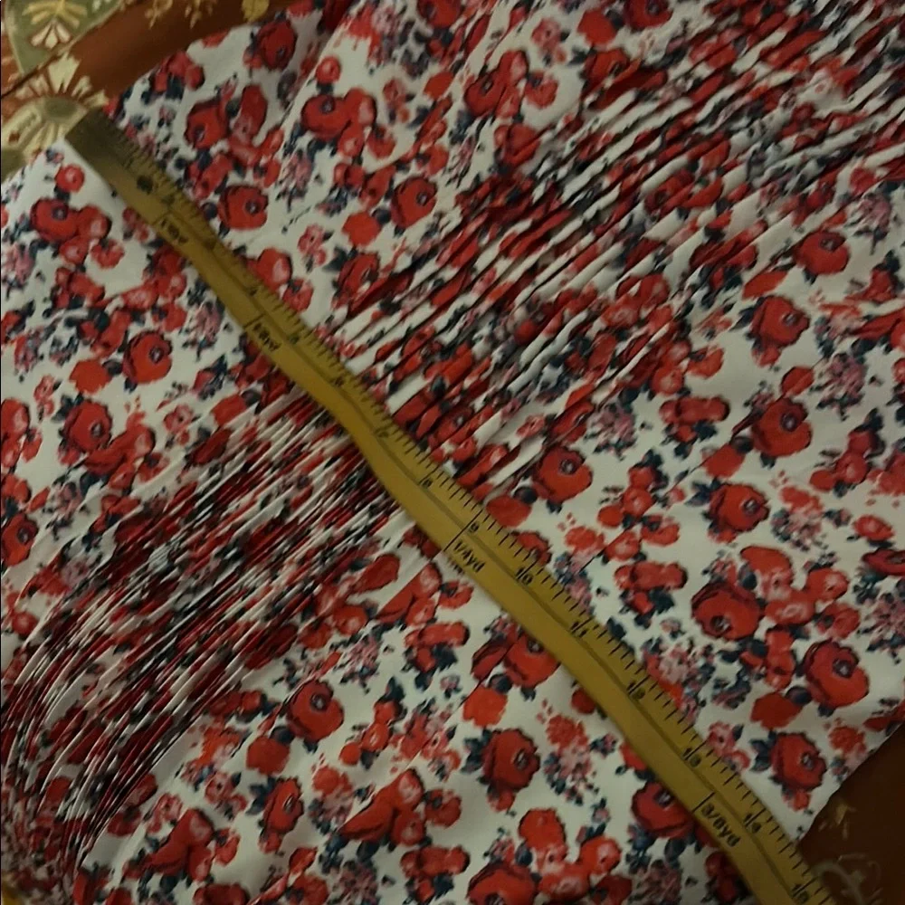 Red and White Halter Midi Sundress for Cocktail Events - Picture 8 of 12